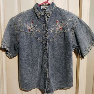 Pretty Blue Vintage Blue and Red Button Down Shirt with Floral Embroidery